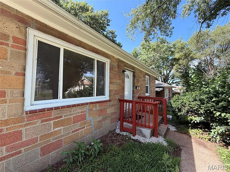 5721 Acme Ave — Photo 3