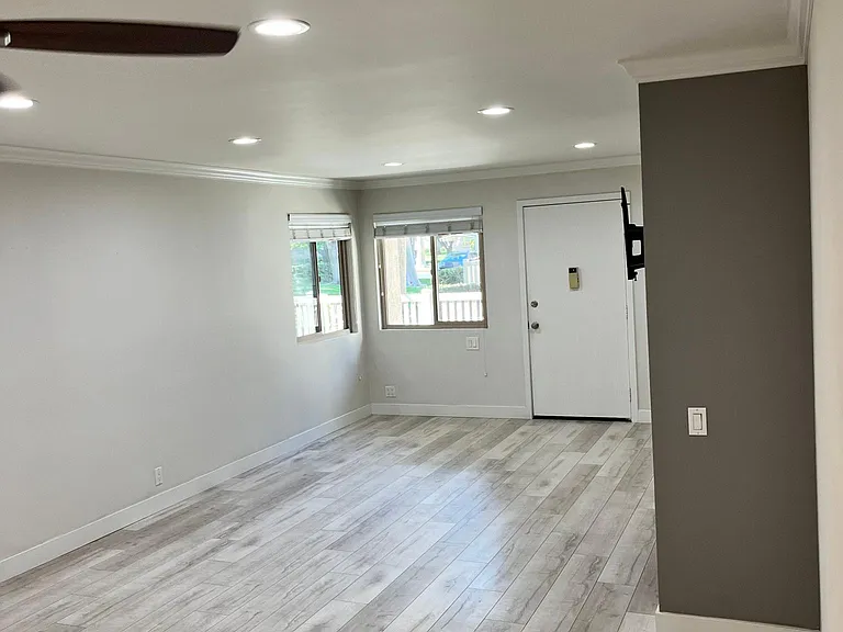 19185 Shoreline Ln #1 — Photo 5