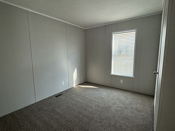 5th image of 3650 Harvey Pl #122
