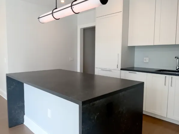 456 E Illinois St #1205, Chicago, IL 60611