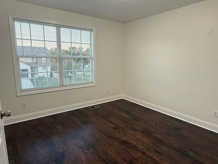 706 Banister Dr — Photo 16