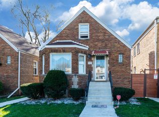 7210 S Albany Ave, Chicago, IL 60629