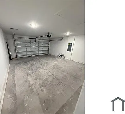 4 bed, 1824 sqft, $2,299 — Photo 4