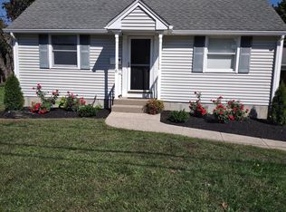 6 Harrington Rd, North Kingstown, RI 02852