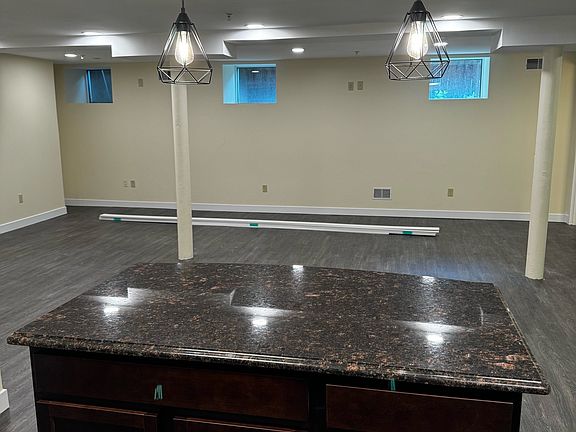 2nd image of 1659 Amherst St #6