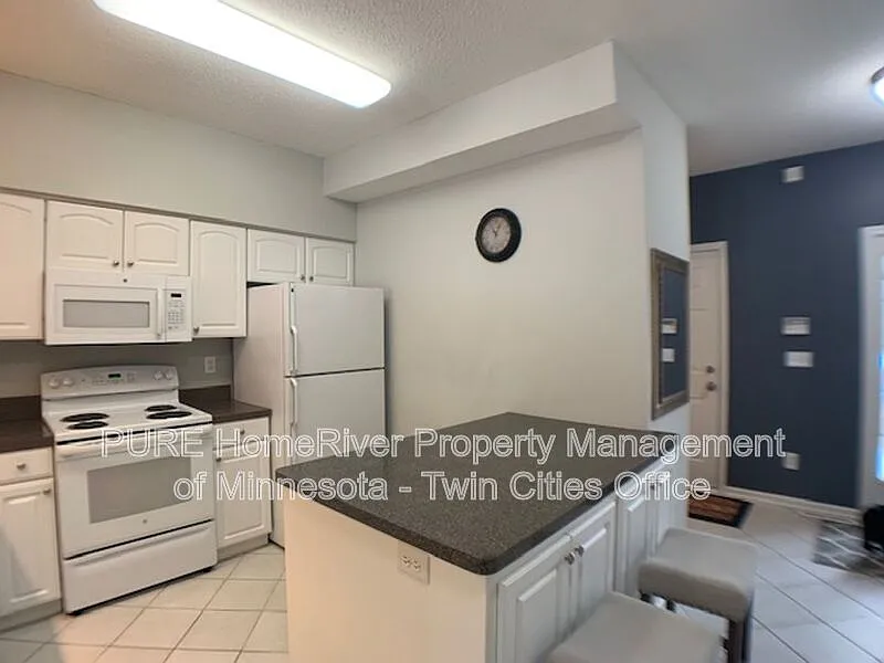 2 bed, 3.0 bath, 1965 sqft, $2,299 — Photo 4