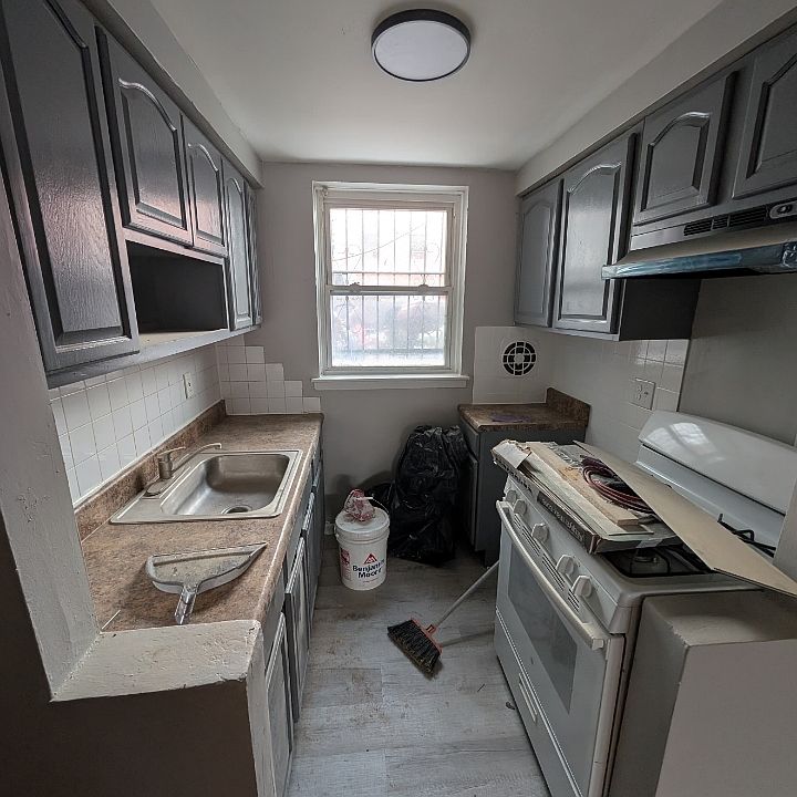 1st image of 605 Nye Ave APT 5B