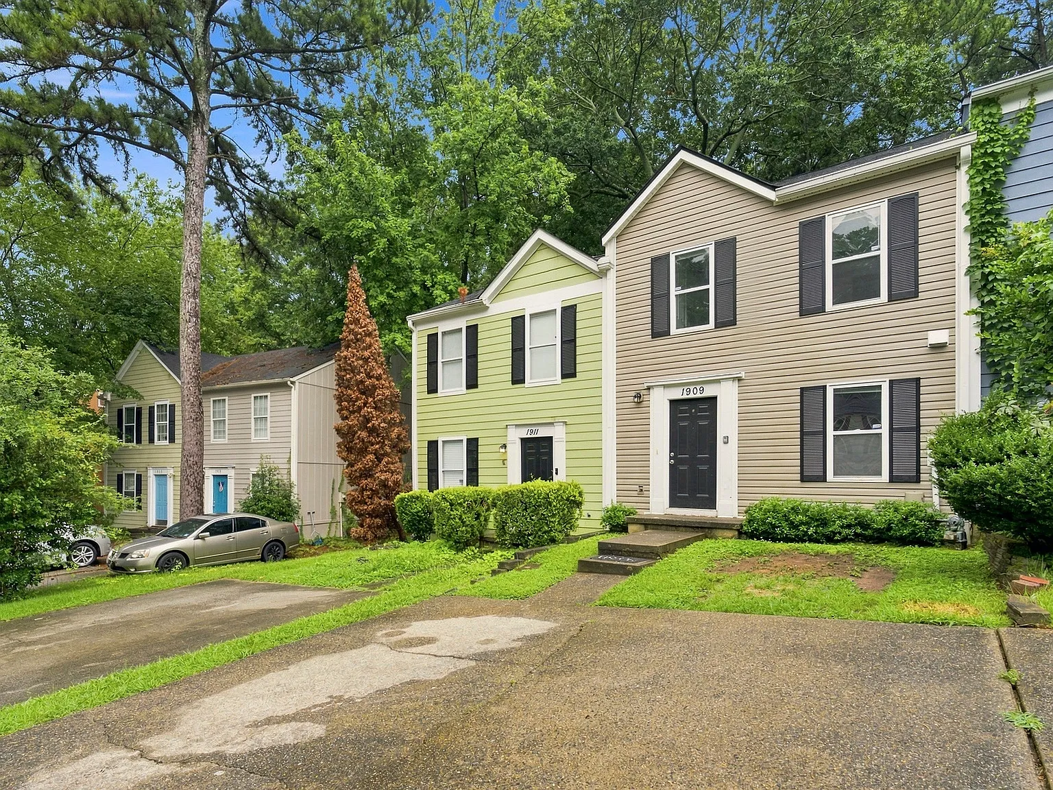 2 bed, 2.5 bath, 1152 sqft, $1,900 — Photo 2