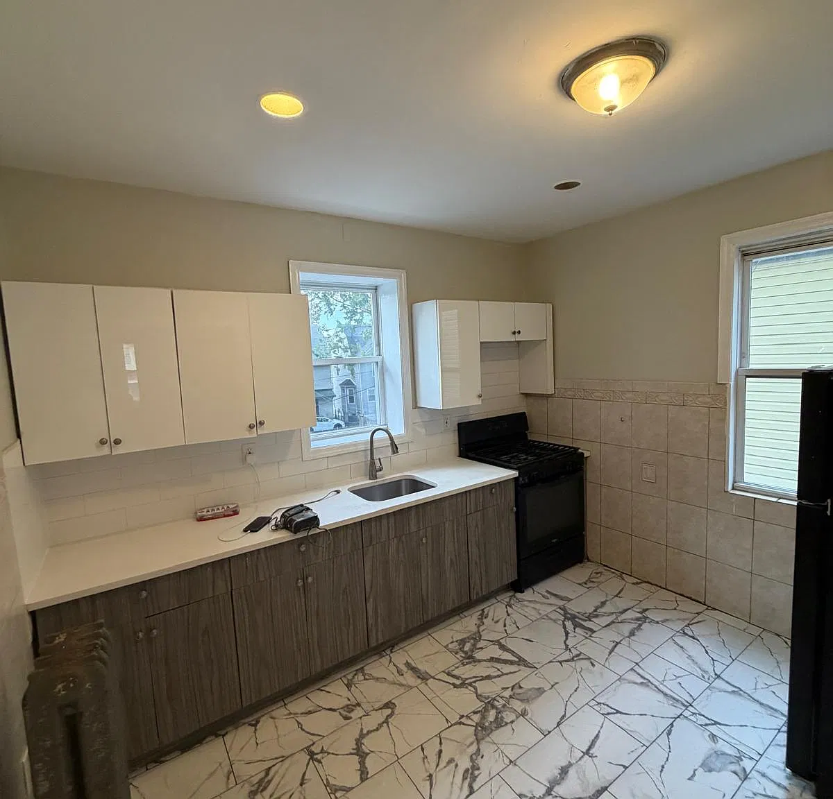 5 bed, $2,899 — Photo 4