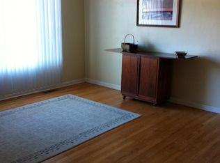 1014 Edwards St #1, Waukegan, IL 60085