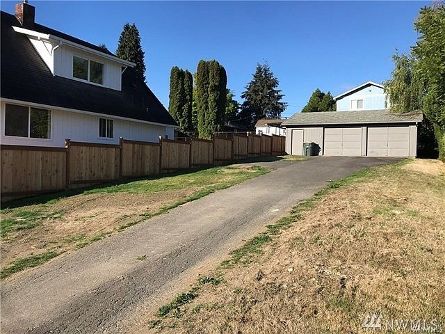 1st image of 79 10th Ave SW