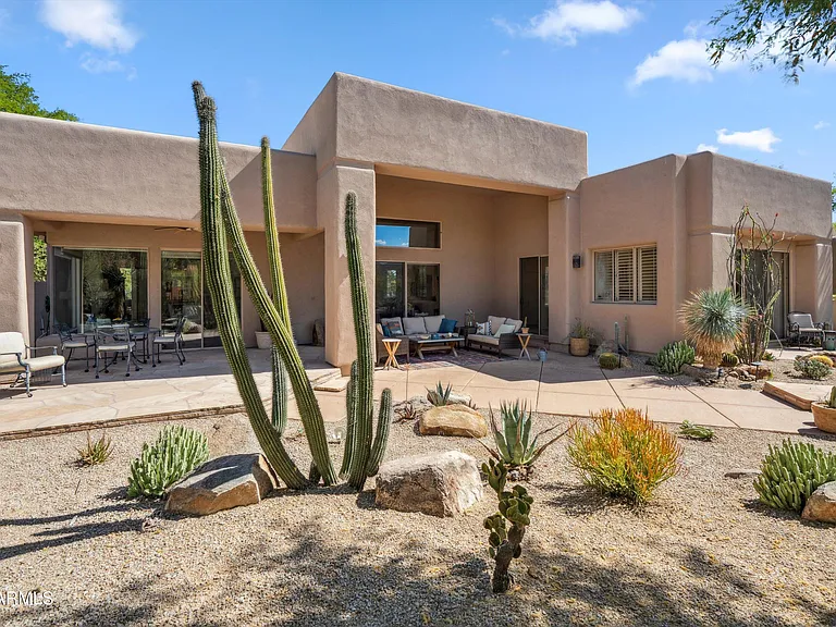 7466 E High Point Dr — Photo 35