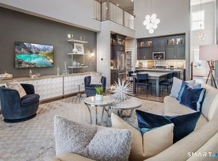 8 Whisper Ridge Way #43, Woodbridge, CT 06525