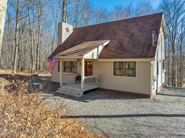 122 Big Bass Dr, Clifton Township, PA 18424