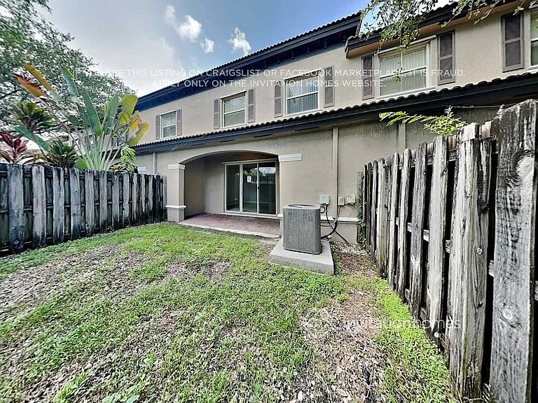 15305 SW 88th Ter — Photo 18