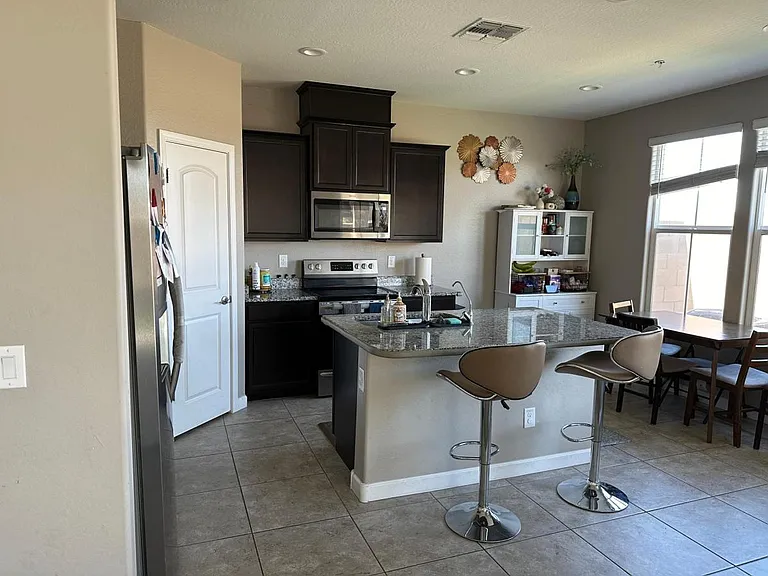 1260-1255 N Arizona Ave #1260 — Photo 6