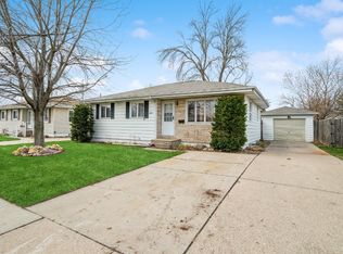 2224 Deborah Dr SW, Cedar Rapids, IA 52404