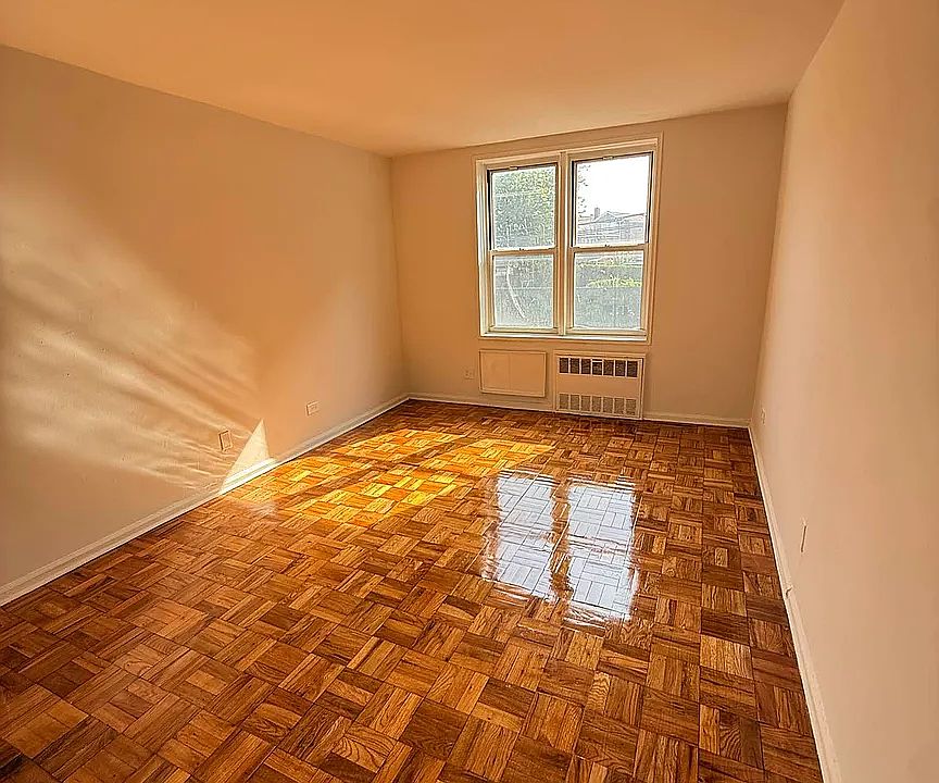 1st image of 45 Tennis Ct #3Z