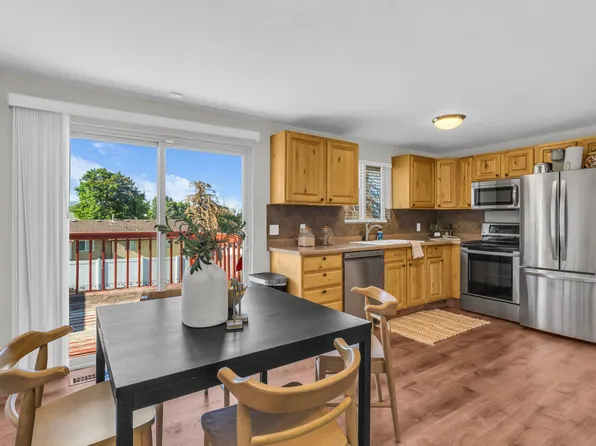 1124 E Webster Dr, Sandy, UT 84094