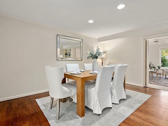 5th image of 243 Aspen Cir Unit 243