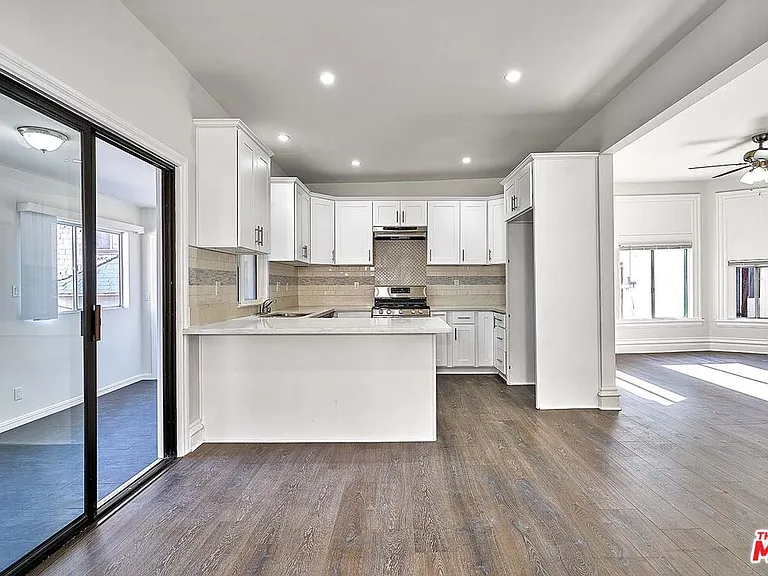 826 S Park View St #3 — Photo 18