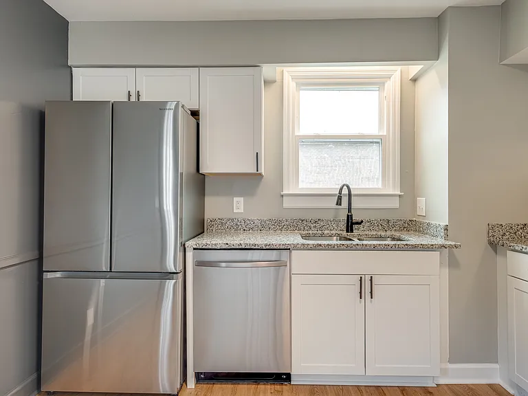 179 Anderson Ln #B — Photo 7