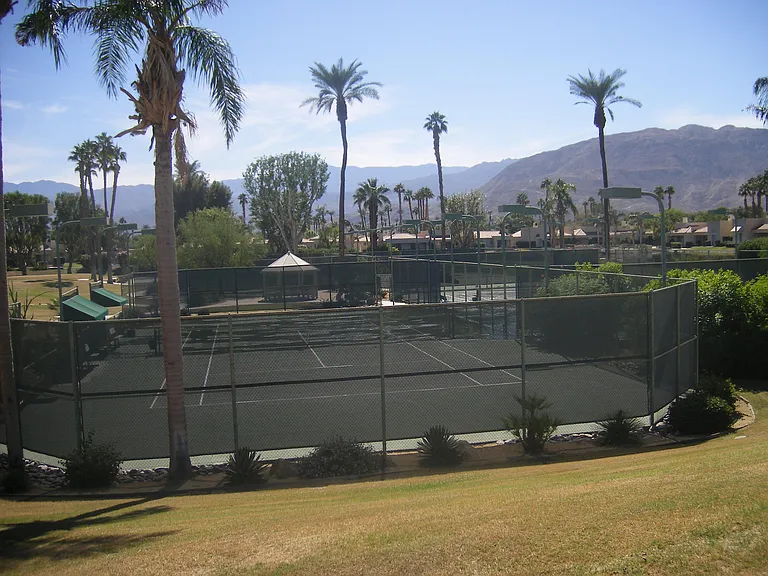 195 Desert Lakes Dr — Photo 28