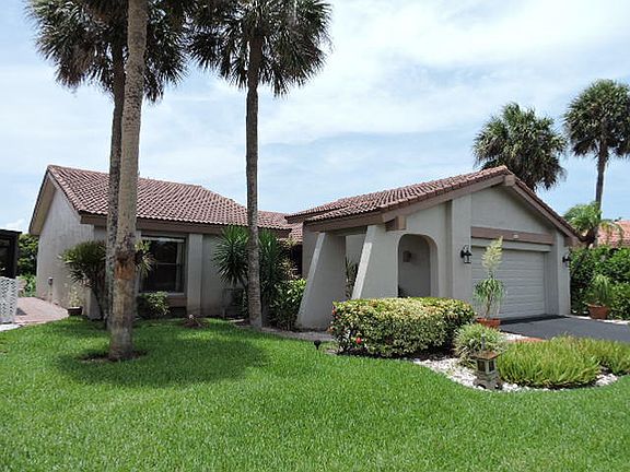 3rd image of 5685 Lakeview Mews Dr