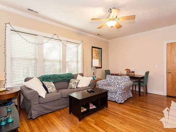 4th image of 1516 W Waveland Ave #1B