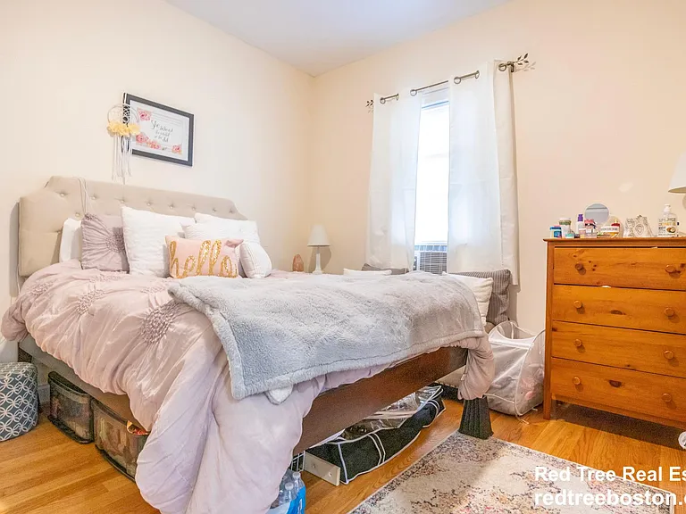 35 Harbor View St #3 — Photo 10