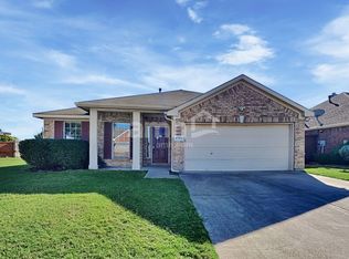 2703 Pleasant Hill Rd, Grand Prairie, TX 75052
