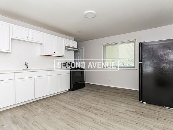 4th image of 10946 Crystalhill Ct