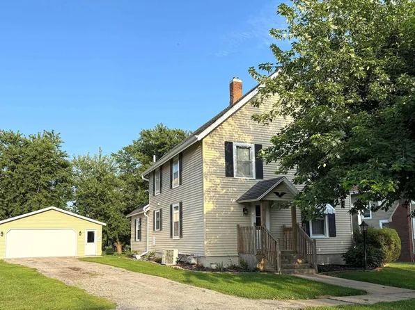 124 S Joy St, Oneida, IL 61467