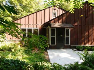 N7162 Mueller Hiller Rd, Belgium, WI 53004