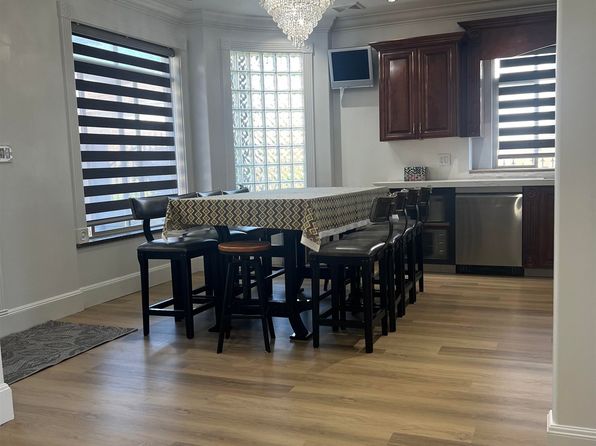 6 bedroom rental in Vancouver — photo 10