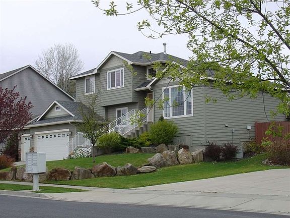 2nd image of 1116 S Drummond