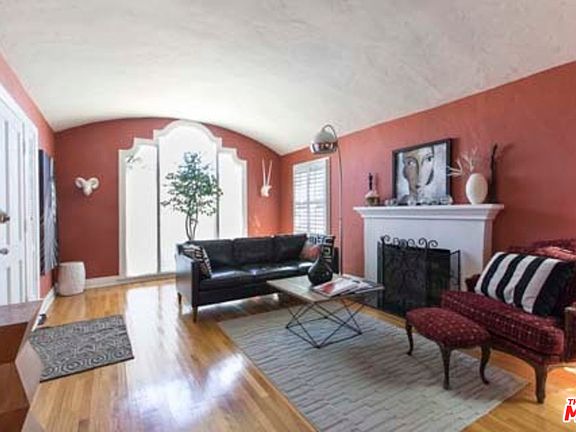 2nd image of 5429 Hillcrest Dr