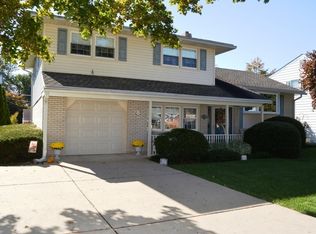 2632 Heritage Farm Dr, Wilmington, DE