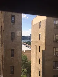 Rented by Roberto Guilbet, LREB