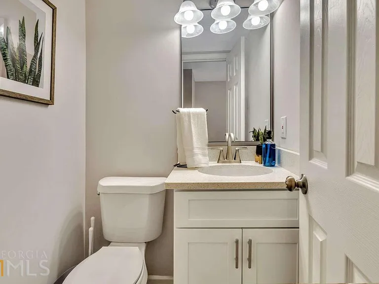 2301 Salt Springs Pl — Photo 10