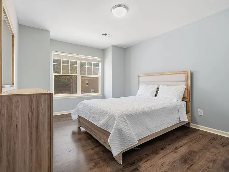 1326 Stone Manor Dr — Photo 13