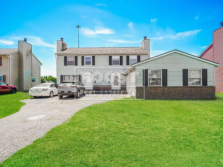 5623-5625 Chatford Dr — Photo 1