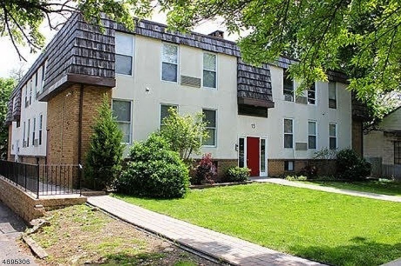 1st image of 15 Forest St #C0005-5