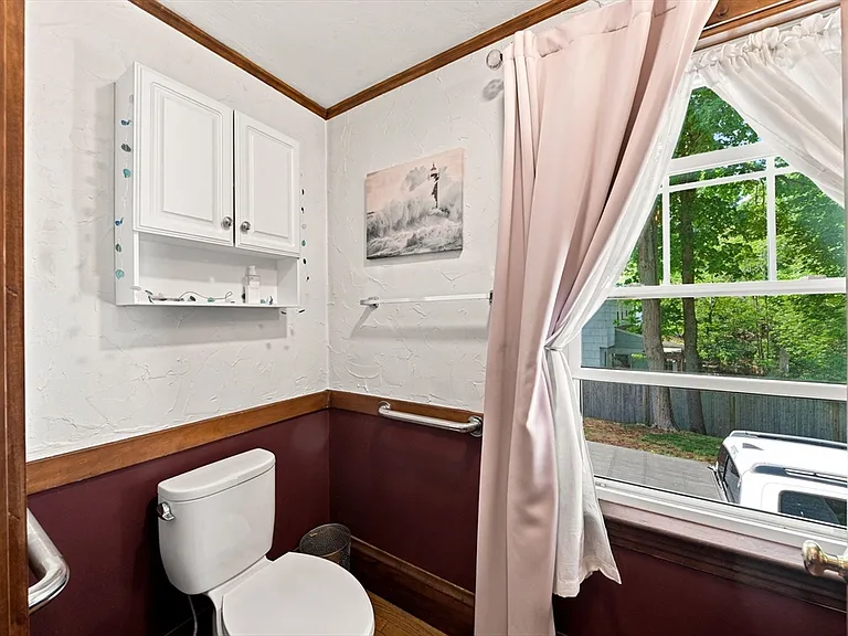 42 Norway Park — Photo 7