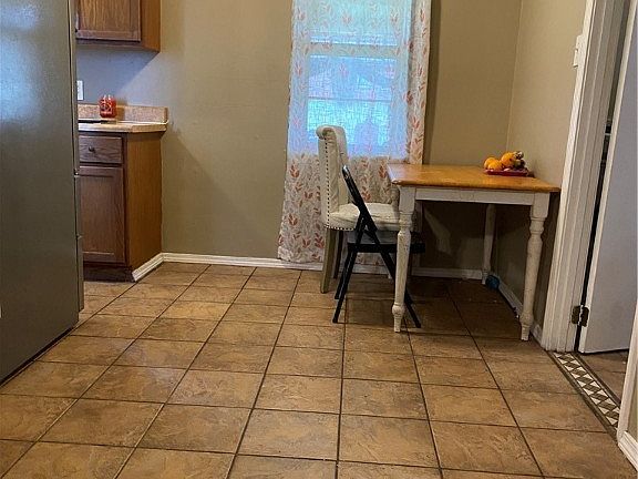 3rd image of 102 N 36th St