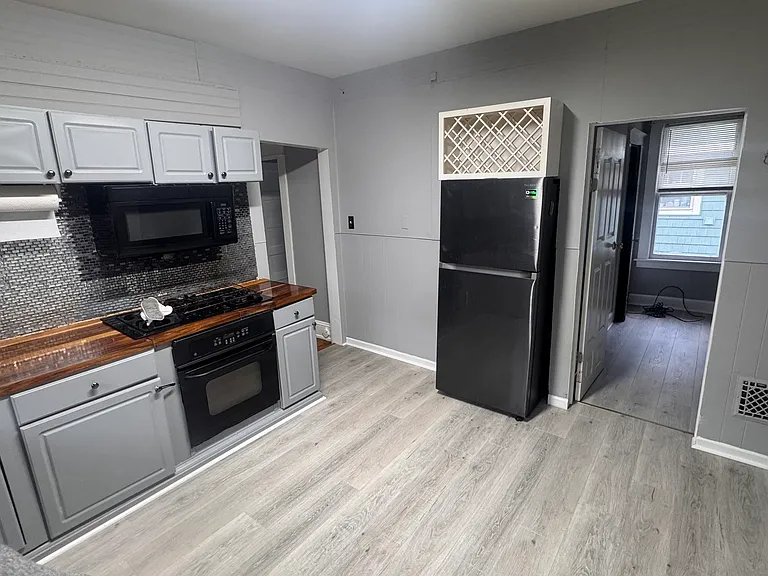 14 Linden Ave #2 — Photo 14