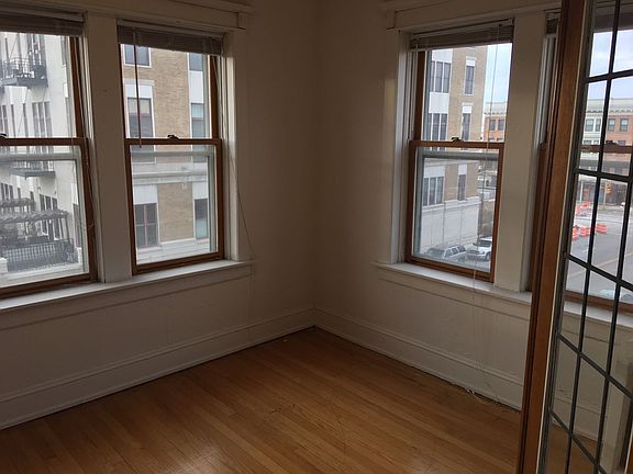 4th image of 1318 N Van Buren St APT 5