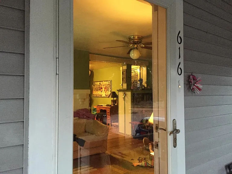 616 Peebles St — Photo 1