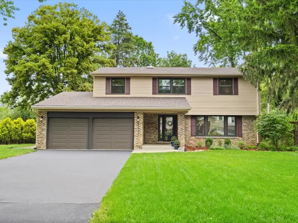 1738 E Jonquil Ter, Arlington Heights, IL 60004