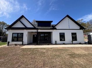 451 Park St, Inman, SC 29349